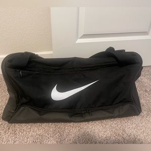 Nike - Large black duffle / utility bag. New w/ tags. Nike + PVAMU logo bag.